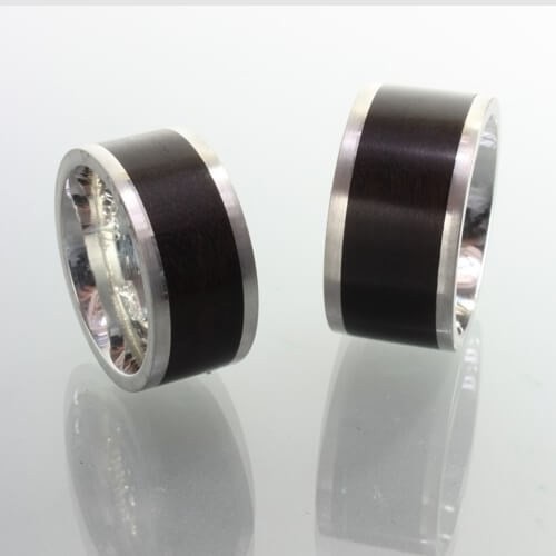 Ring Silber 10/12 mm mit Holzeinlage in Makasser-Ebenholz
