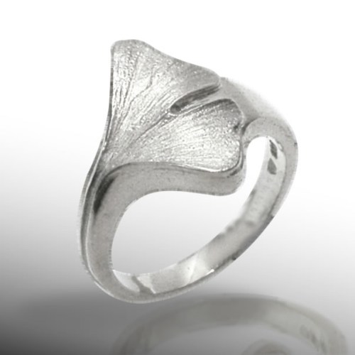 Fingerring  mit Ginkgoblatt 333 Weißgold
